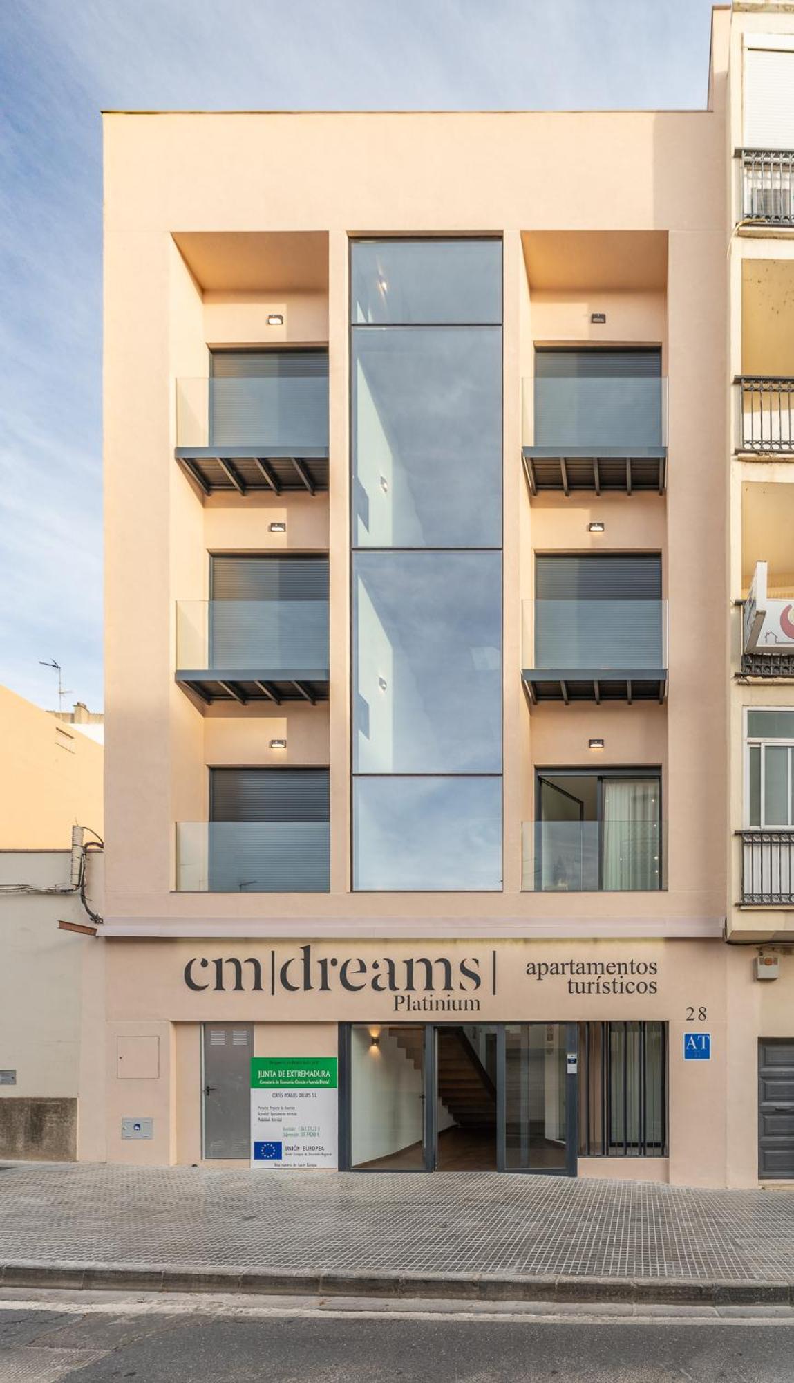 Cmdreams Platinium- Apartamentos Turisticos En El Centro De Merida Exterior photo